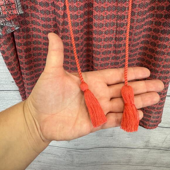 Lucky Brand Plus Size Coral & Gray Printed Boho Blouse Size 2X - Picture 4 of 7